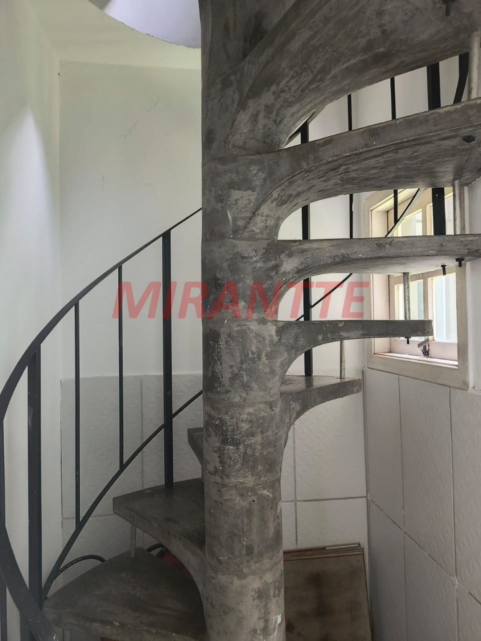 Comercial de 300m² em Roseira