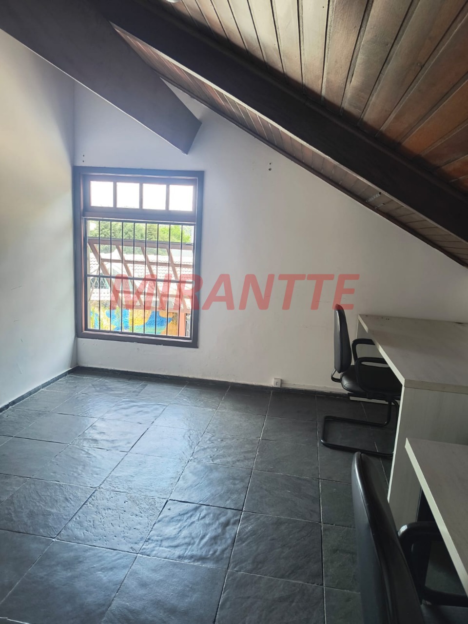 Comercial de 300m² em Roseira