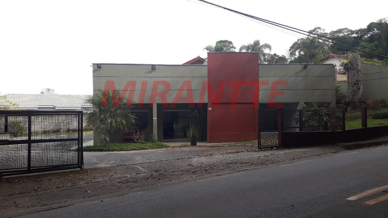 Comercial de 300m² em Roseira