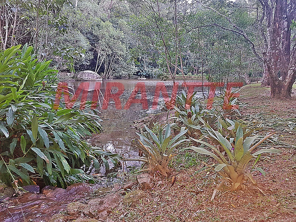 Cond. fechado de 460m² com 4 quartos em Serra da Cantareira