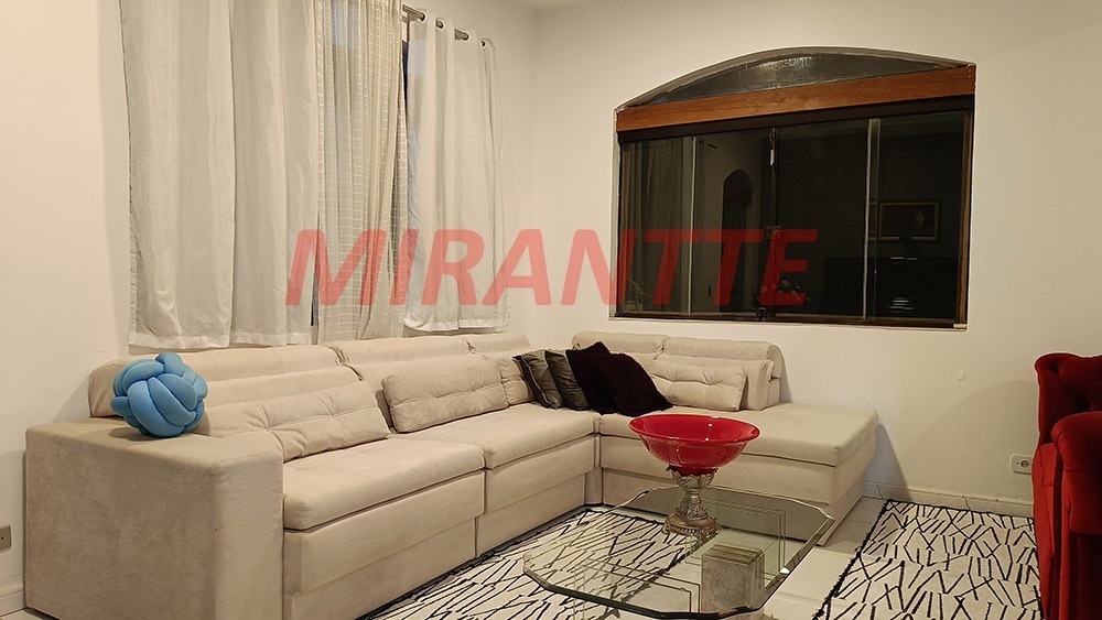 Cond. fechado de 460m² com 4 quartos em Serra da Cantareira