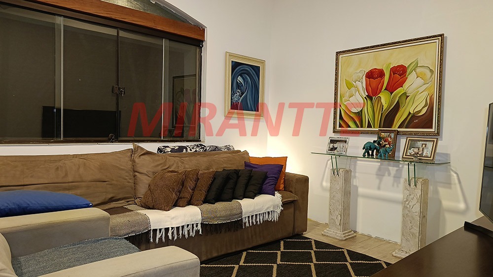 Cond. fechado de 460m² com 4 quartos em Serra da Cantareira