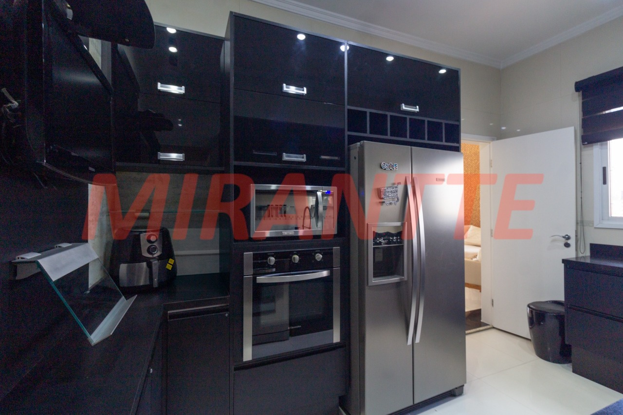Cobertura de 327m² com 4 quartos em Santa Teresinha
