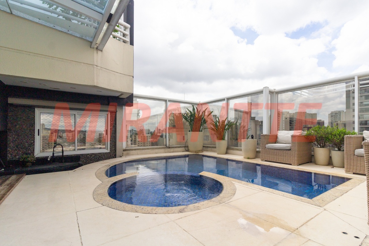 Cobertura de 327m² com 4 quartos em Santa Teresinha