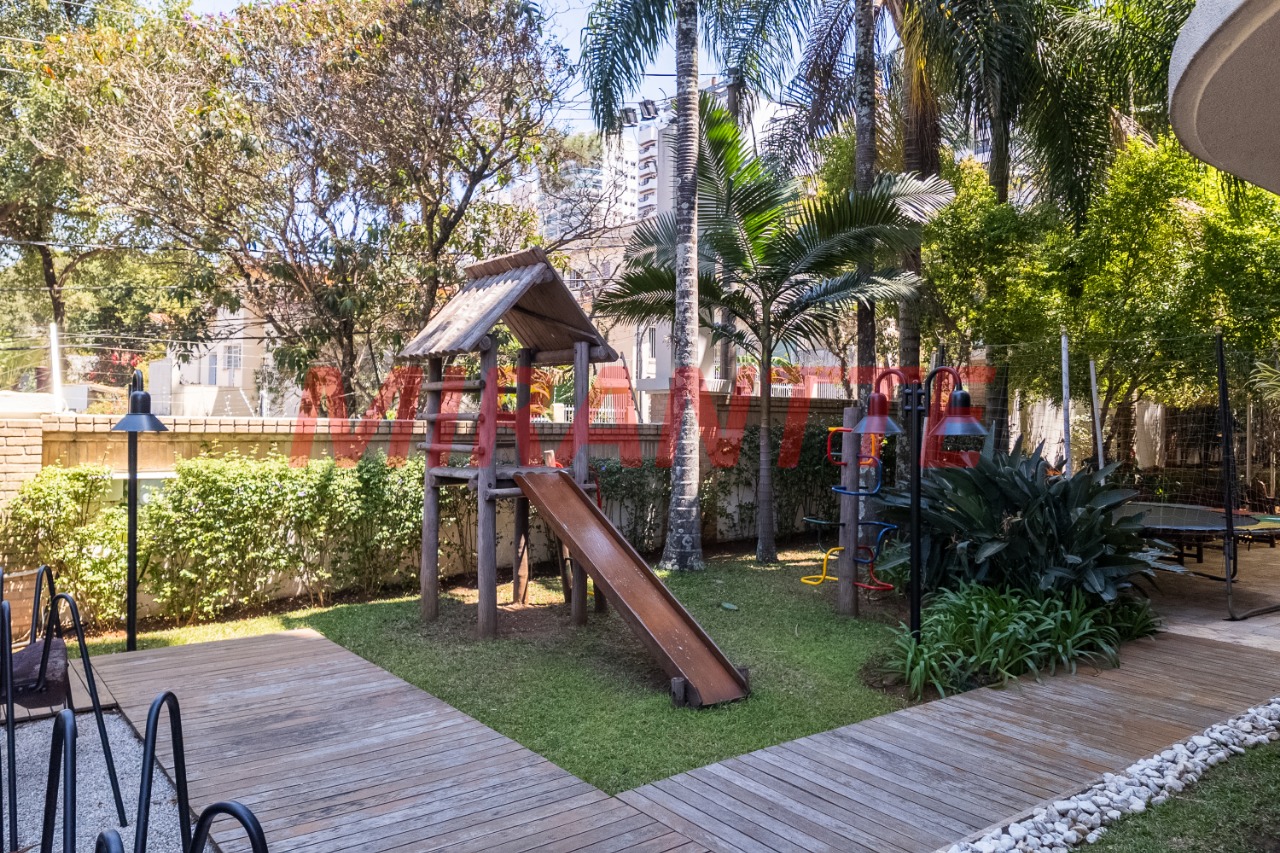 Apartamento de 330m² com 4 quartos em Perdizes