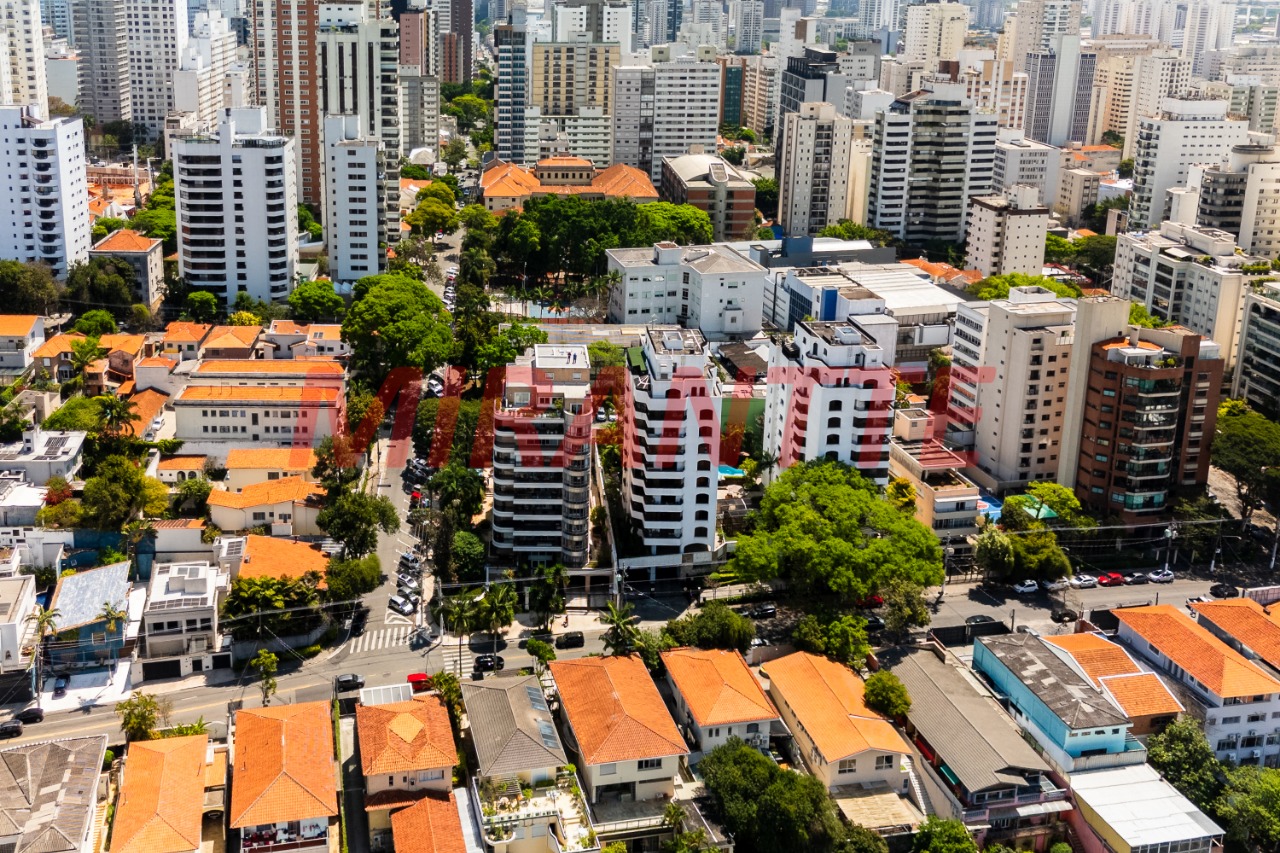 Apartamento de 330m² com 4 quartos em Perdizes