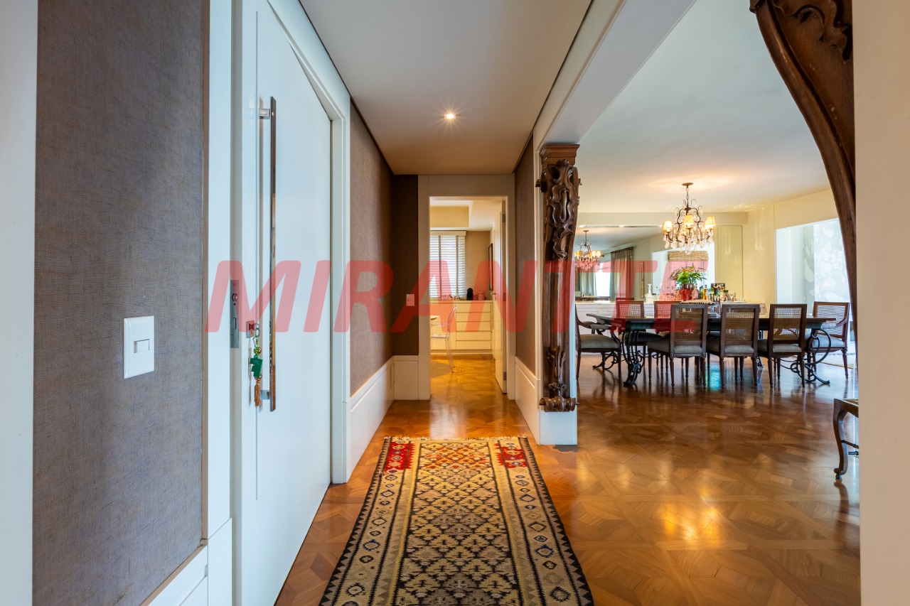 Apartamento de 330m² com 4 quartos em Perdizes