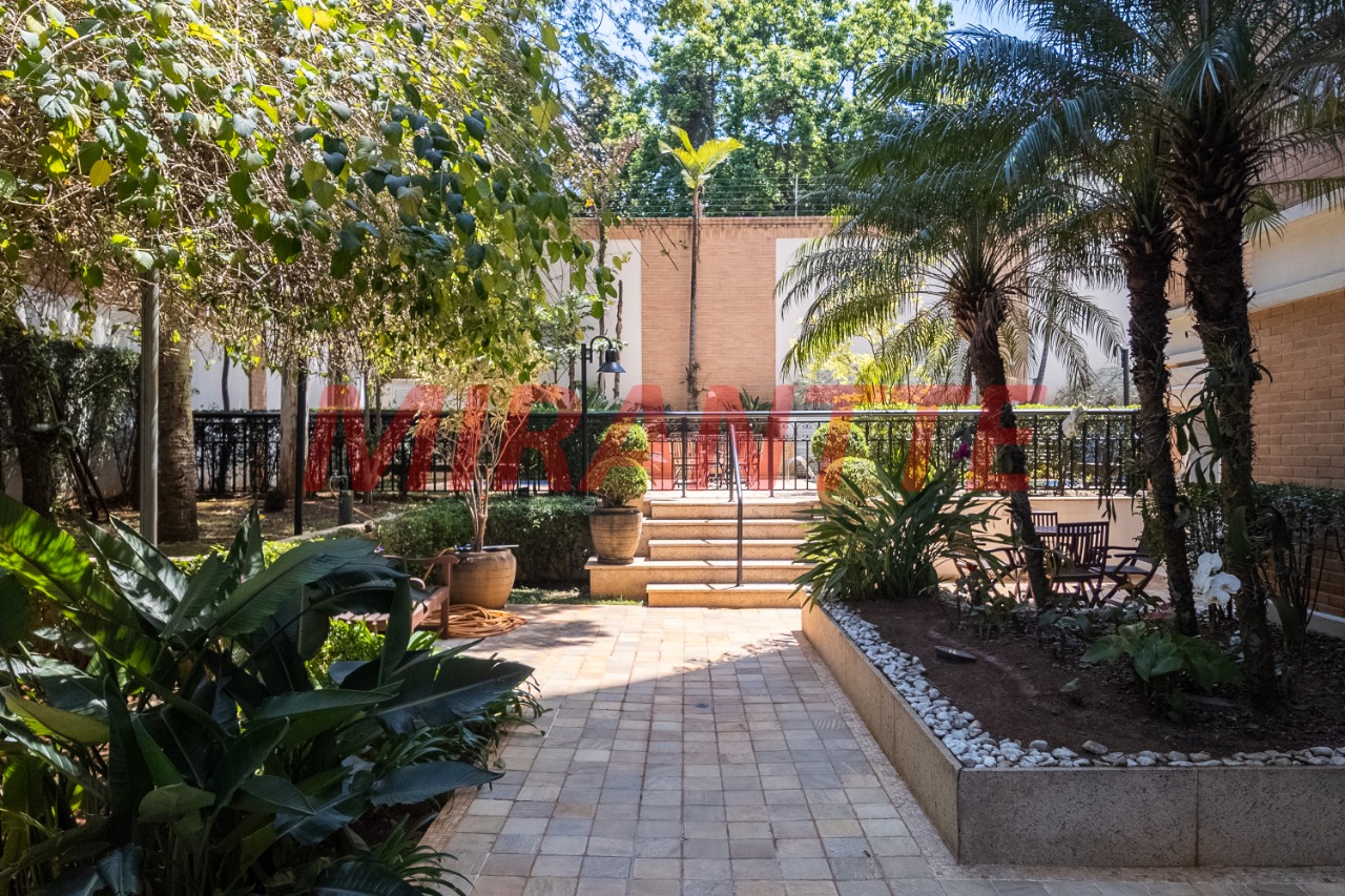 Apartamento de 330m² com 4 quartos em Perdizes