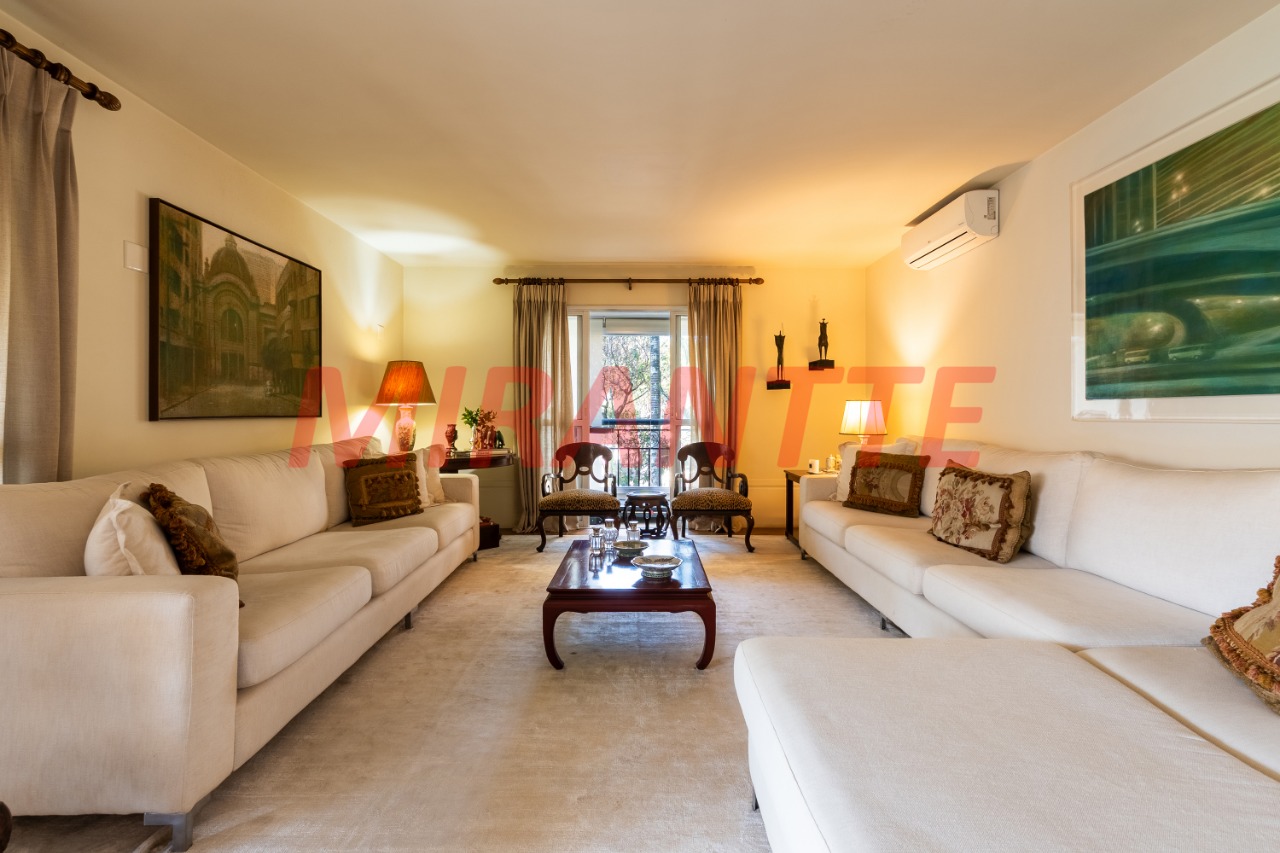 Apartamento de 330m² com 4 quartos em Perdizes