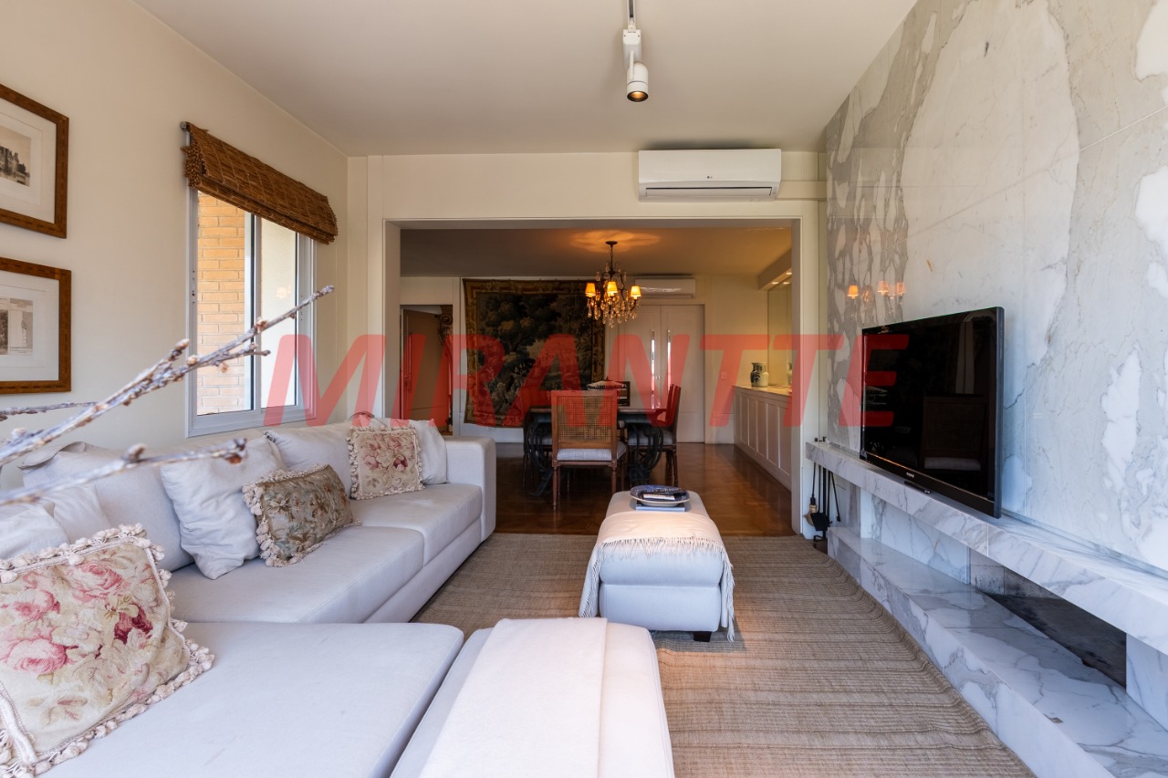 Apartamento de 330m² com 4 quartos em Perdizes
