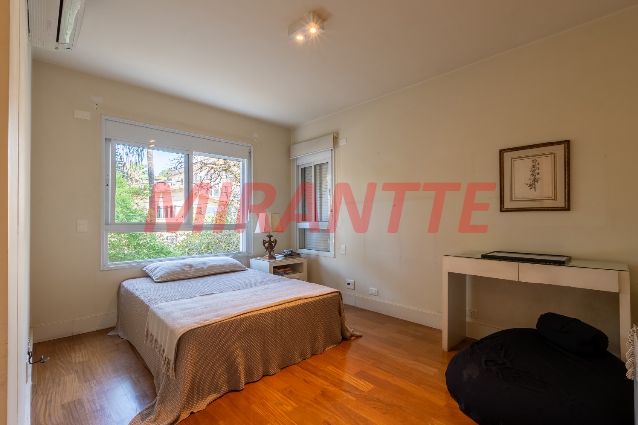 Apartamento de 330m² com 4 quartos em Perdizes
