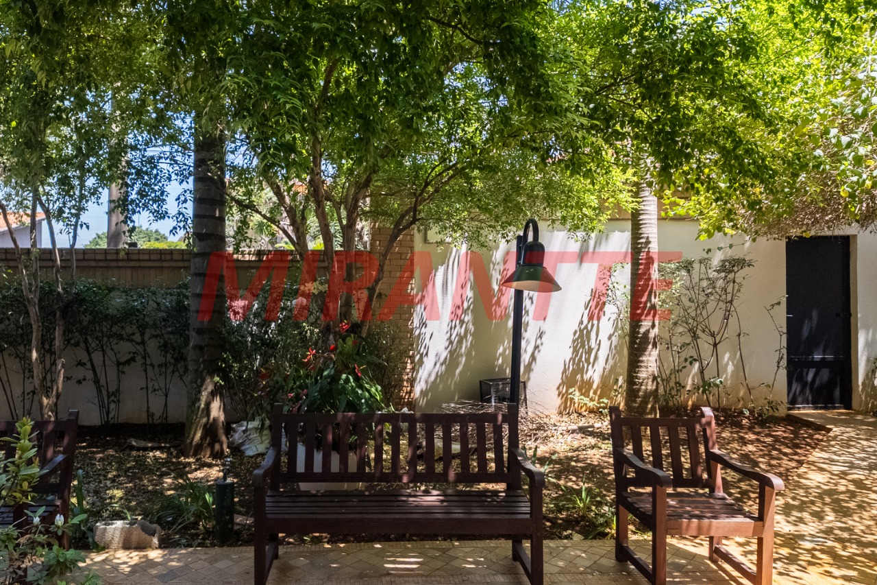 Apartamento de 330m² com 4 quartos em Perdizes