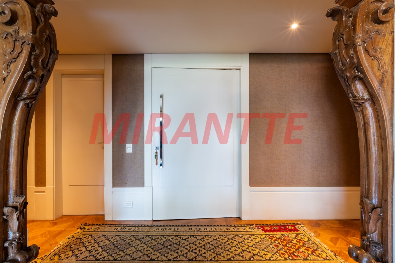 Apartamento de 330m² com 4 quartos em Perdizes