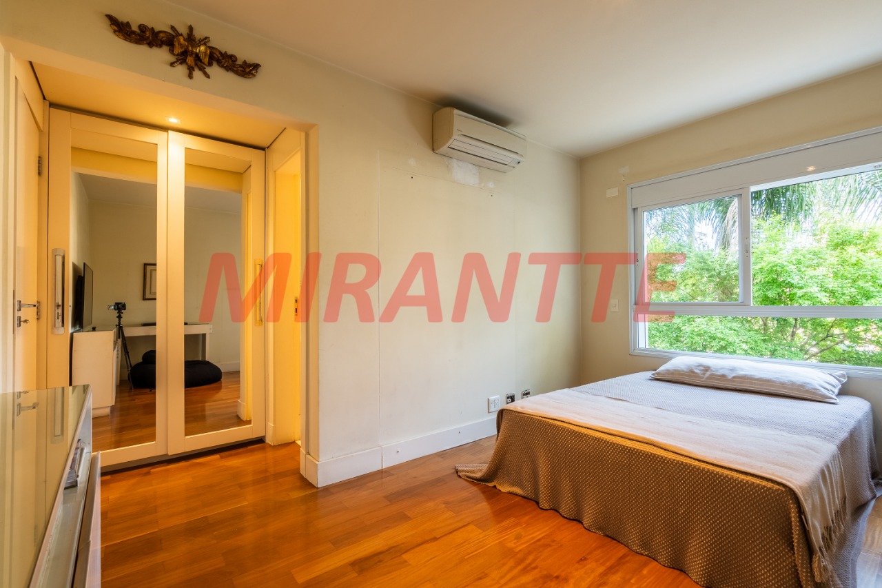 Apartamento de 330m² com 4 quartos em Perdizes