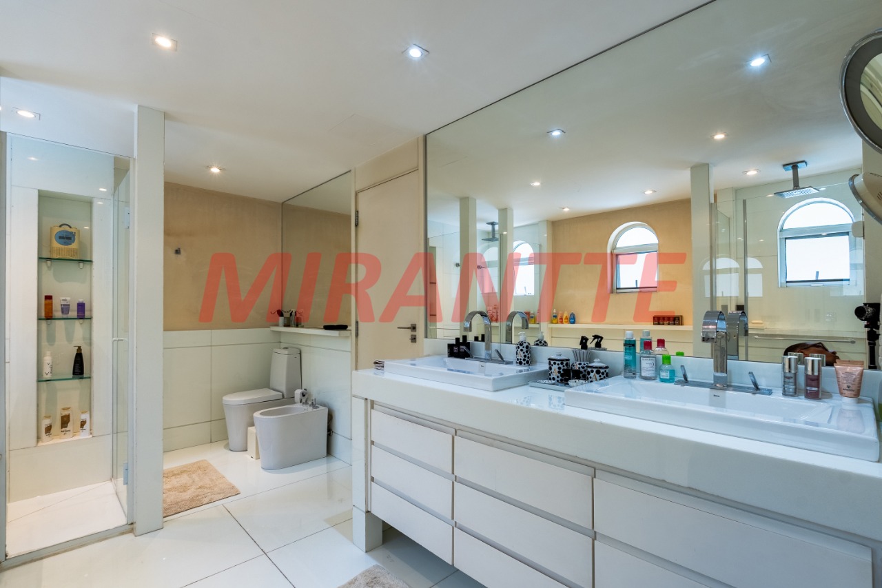Apartamento de 330m² com 4 quartos em Perdizes