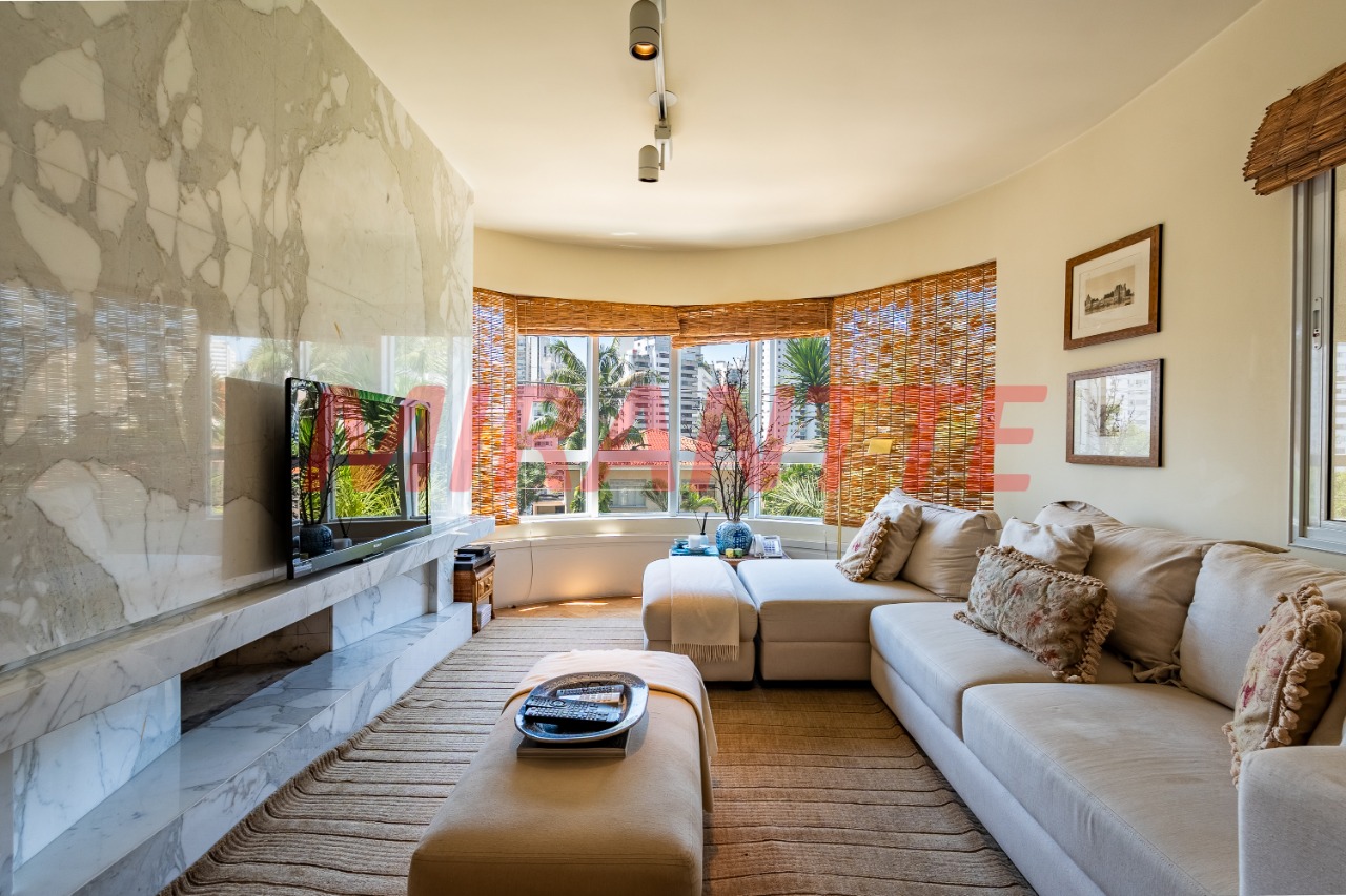 Apartamento de 330m² com 4 quartos em Perdizes