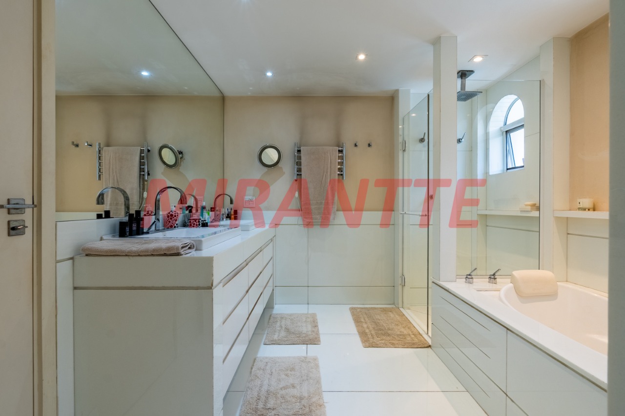 Apartamento de 330m² com 4 quartos em Perdizes
