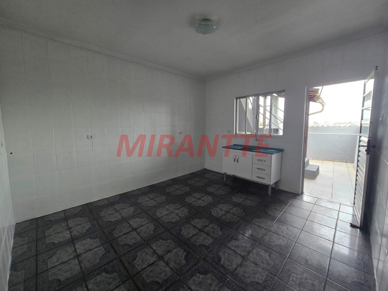 Sobrado de 253m² com 5 quartos em Vila Medeiros