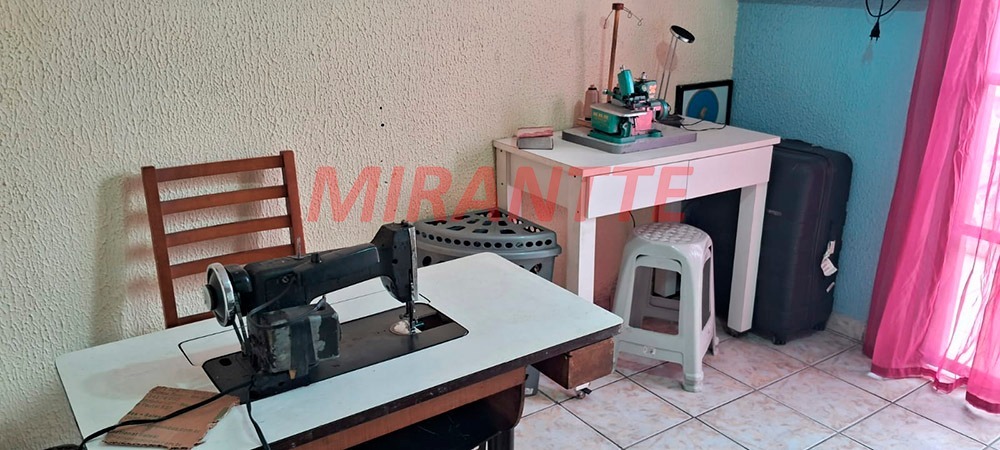 Sobrado de 168m² com 4 quartos em Imirim