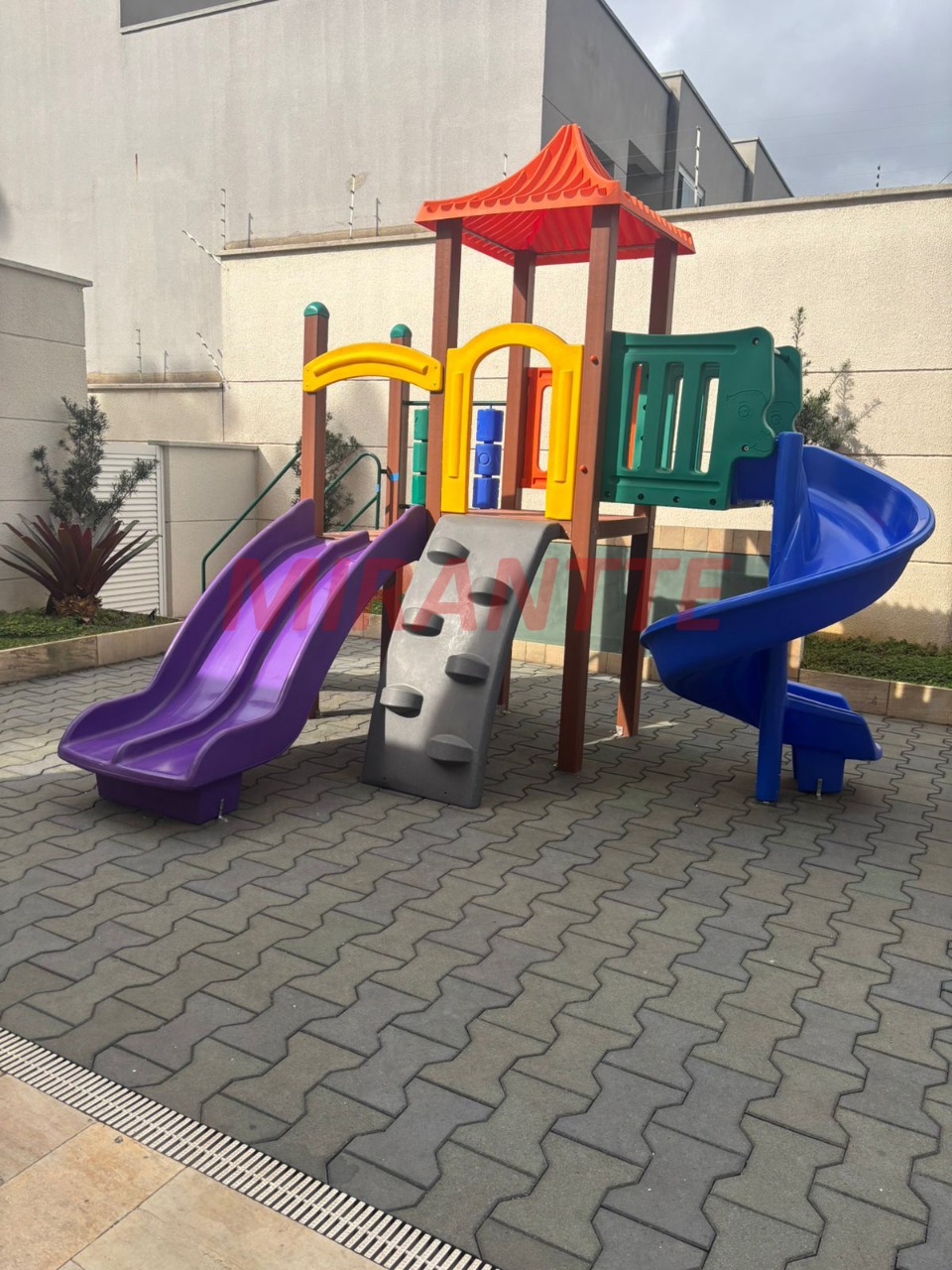 Apartamento de 83m² com 3 quartos em Santana