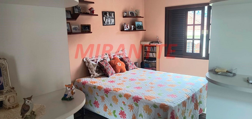 Sobrado de 185m² com 3 quartos em Vila Isolina Mazzei