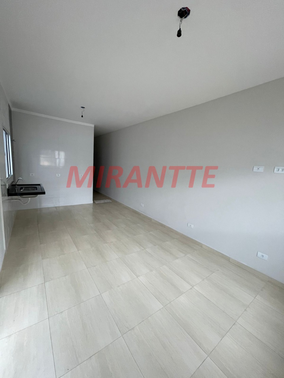 Casa terrea de 55m² com 2 quartos em Terra Preta (Terra Preta)