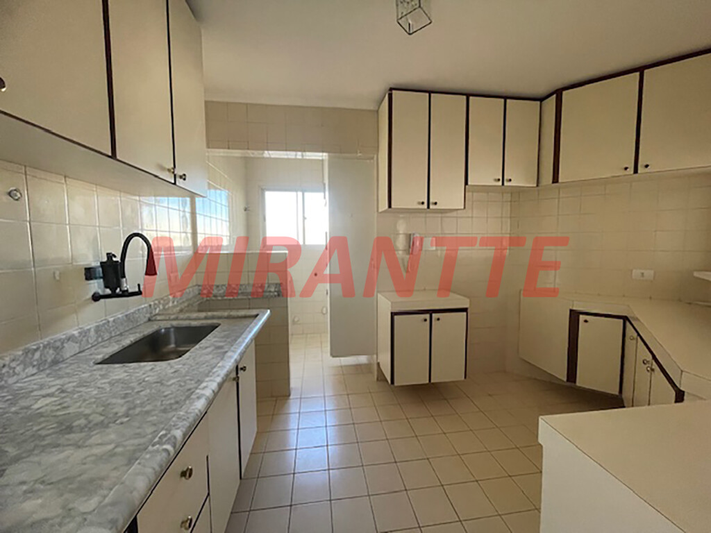 Apartamento de 70m² com 3 quartos em Santa Teresinha