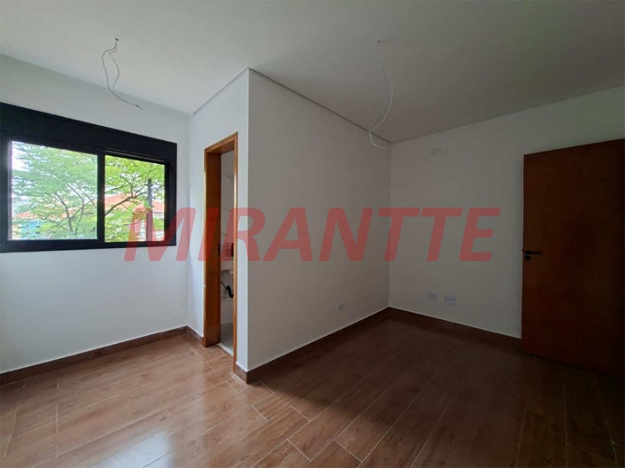 Sobrado de 140m² com 4 quartos em Santa Teresinha