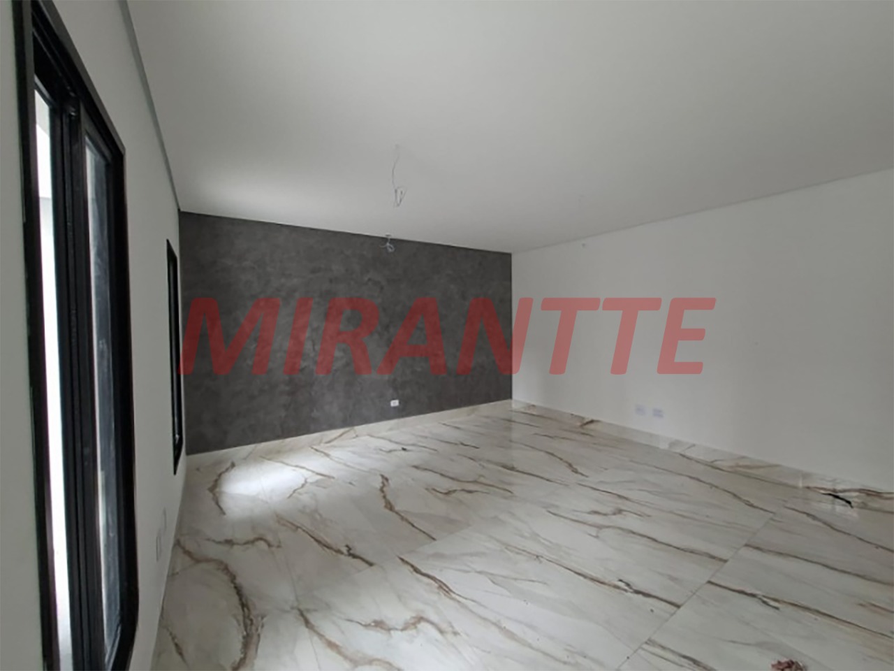 Sobrado de 140m² com 4 quartos em Santa Teresinha