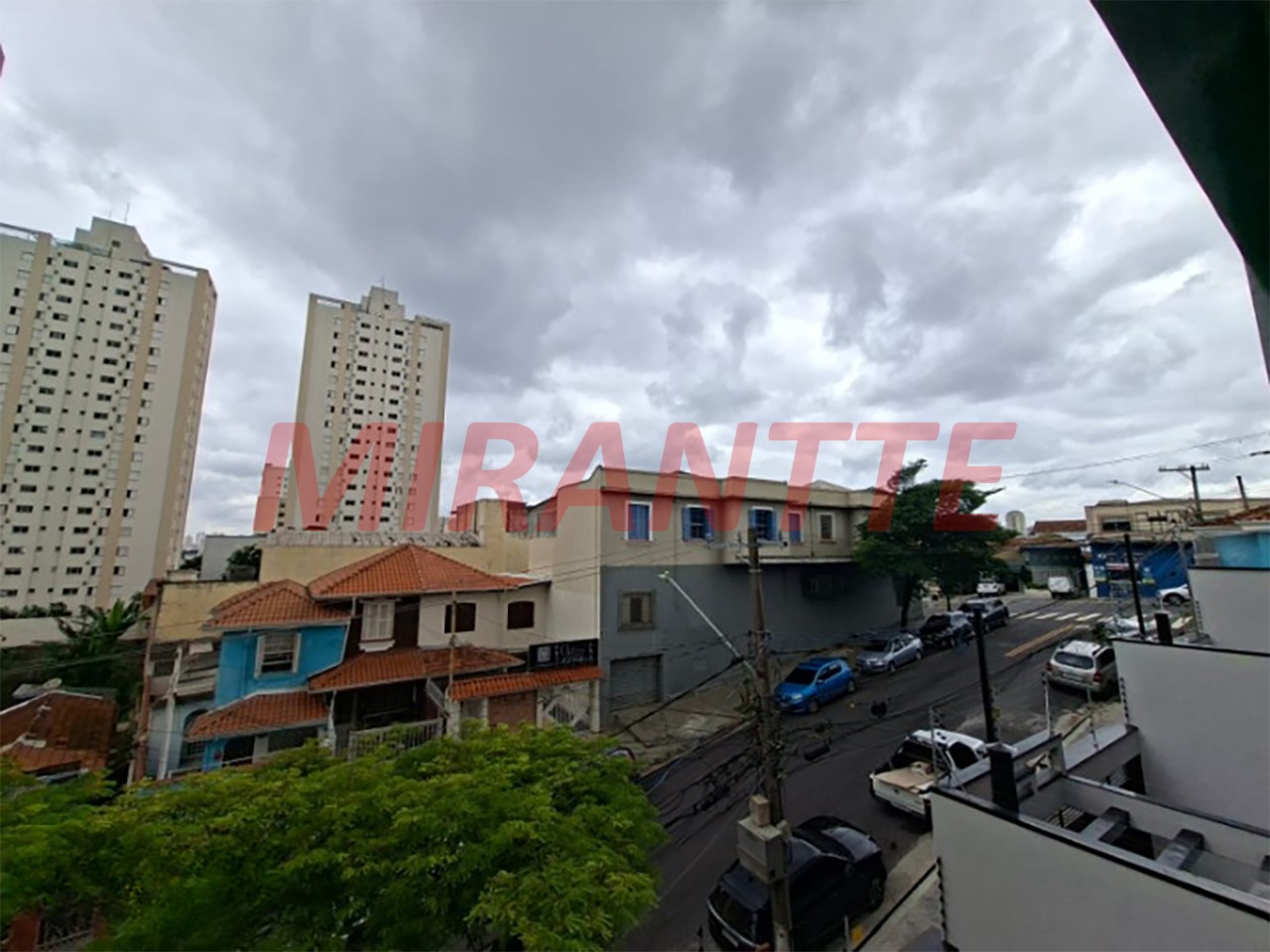 Sobrado de 140m² com 4 quartos em Santa Teresinha