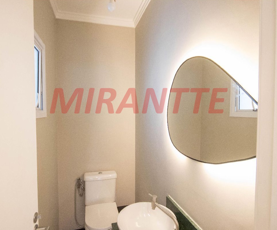 Sobrado de 300m² em Horto Florestal