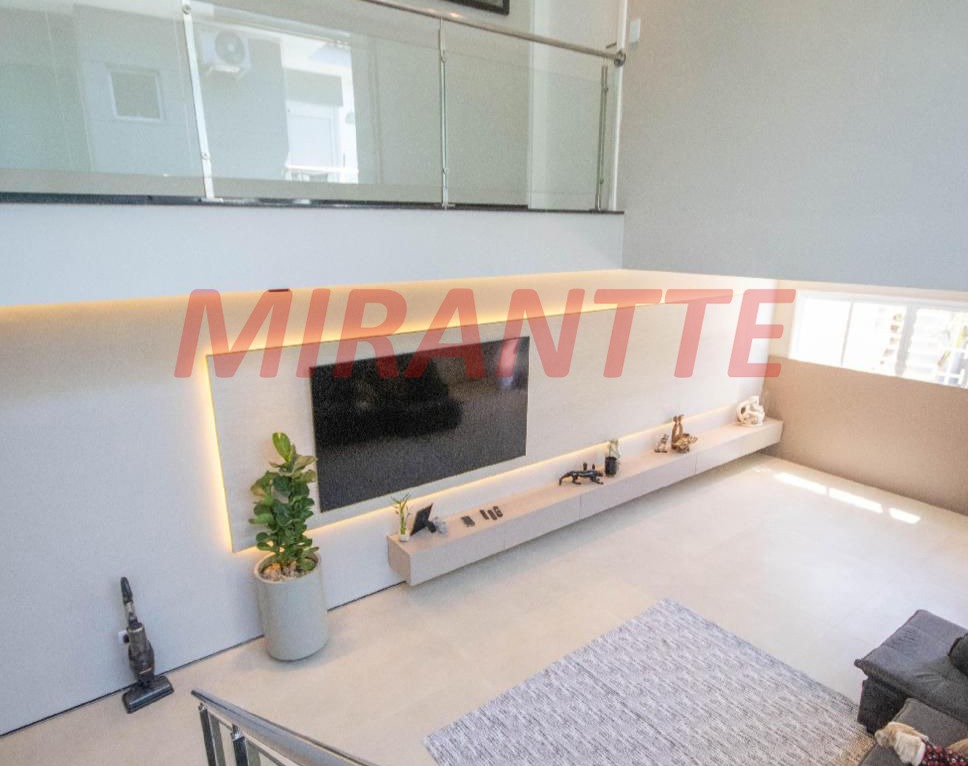 Sobrado de 300m² em Horto Florestal