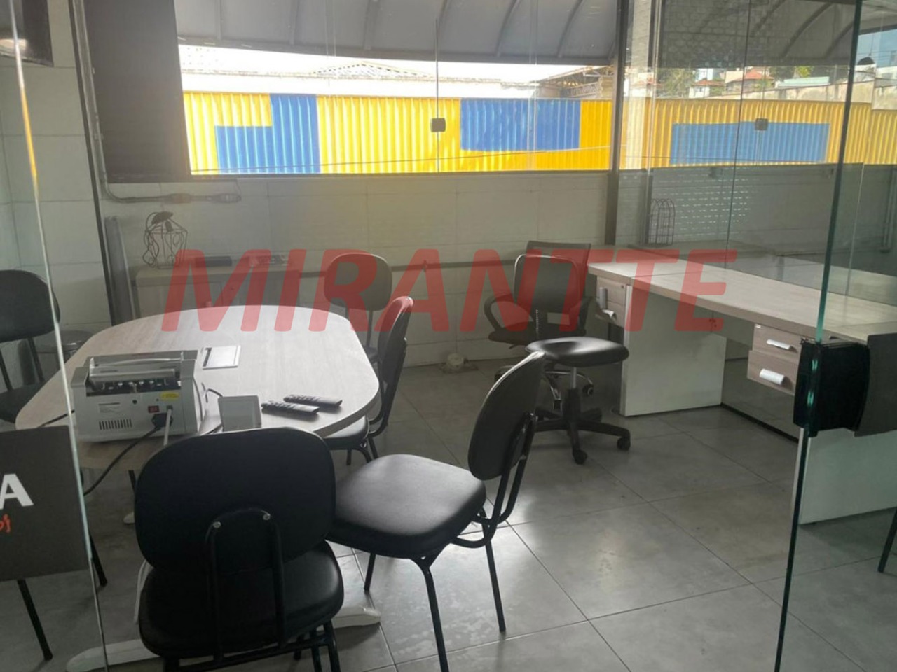 Comercial de 210m² em Imirim