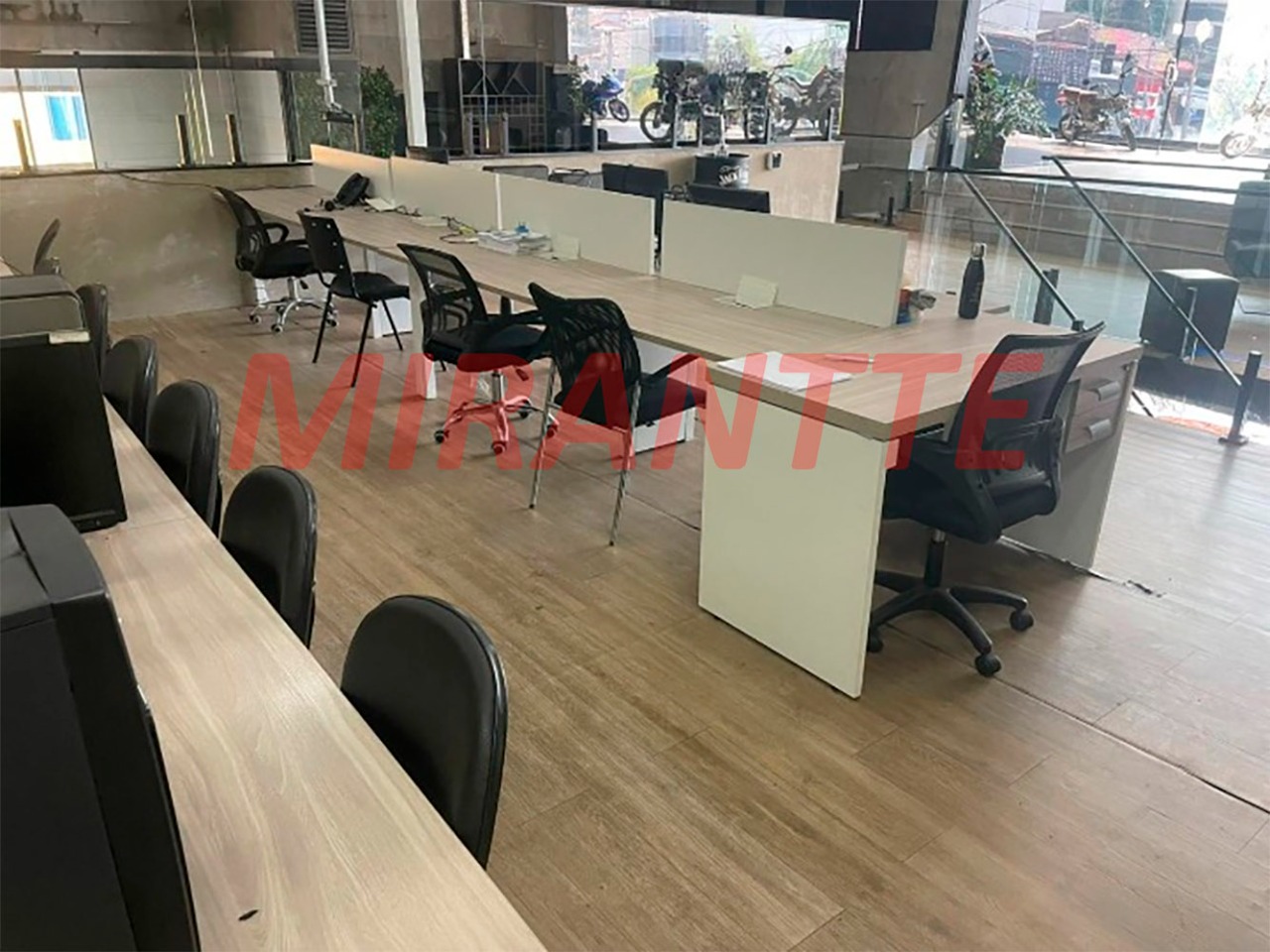 Comercial de 210m² em Imirim