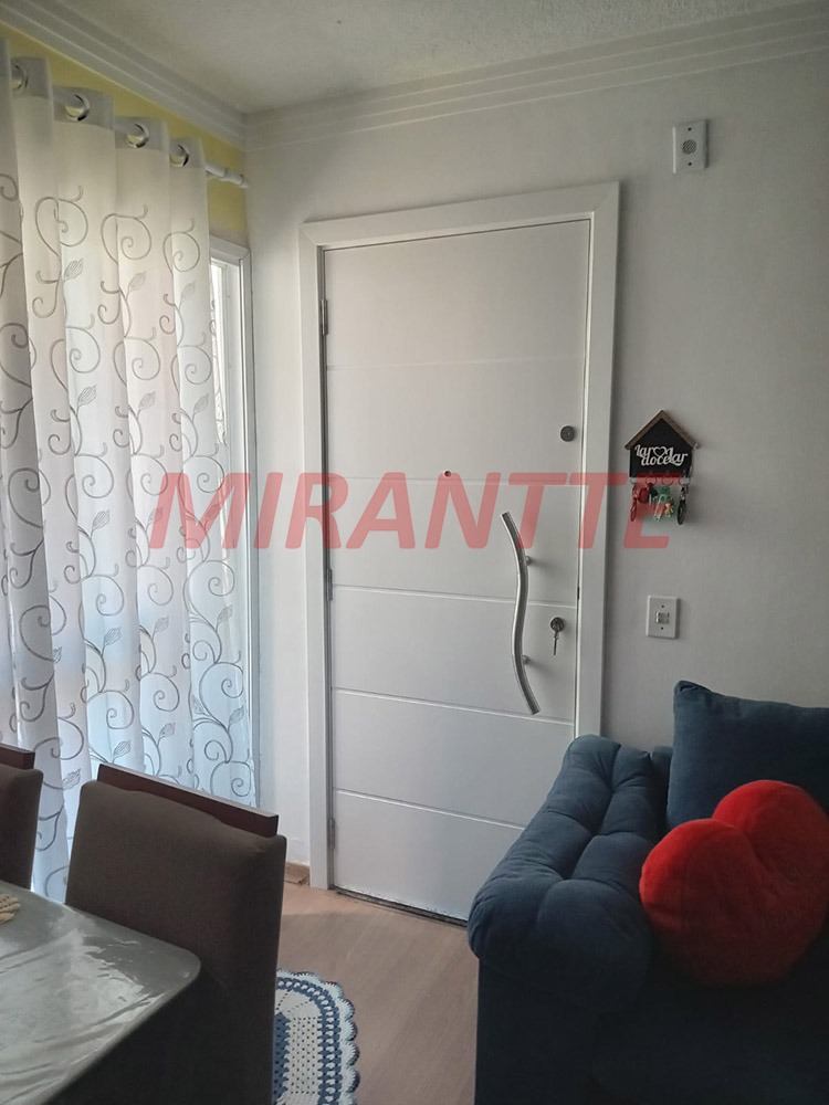 Apartamento de 55m² com 2 quartos em Jardim Alzira Franco