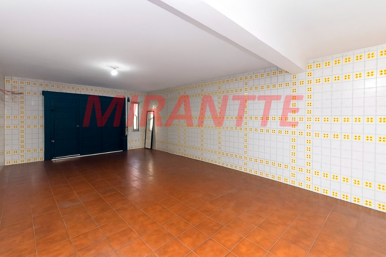 Sobrado de 213m² com 3 quartos em Vila Paiva