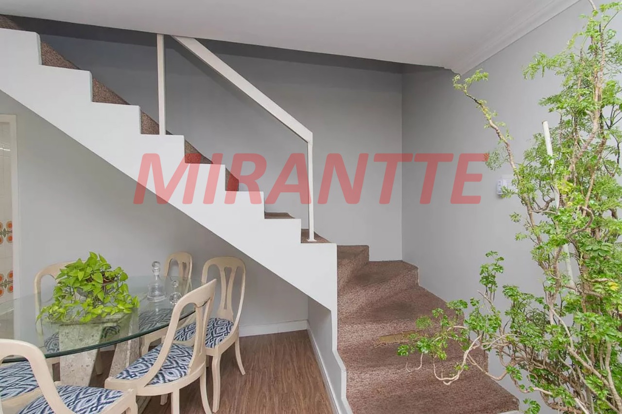 Sobrado de 213m² com 3 quartos em Vila Paiva