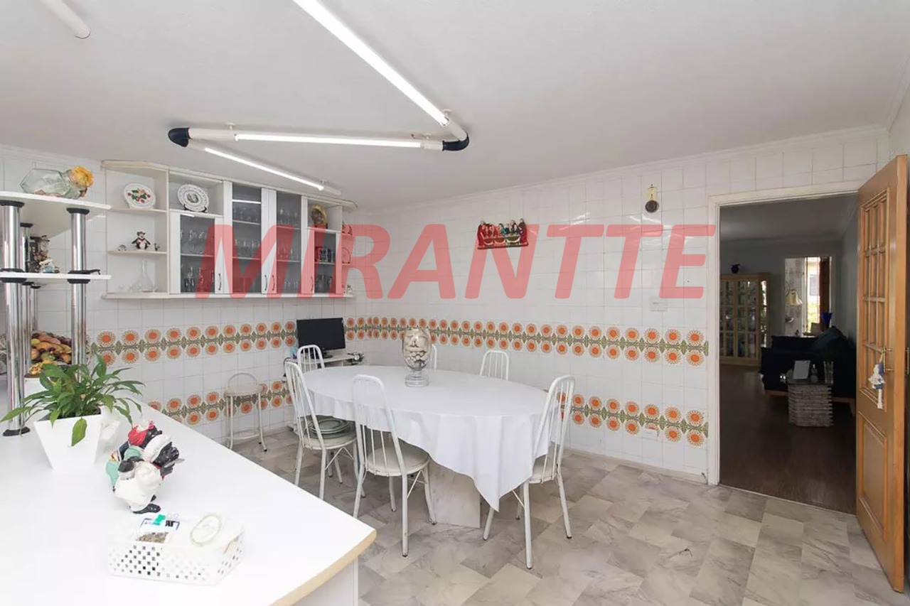 Sobrado de 213m² com 3 quartos em Vila Paiva
