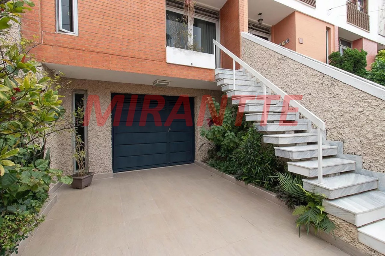 Sobrado de 213m² com 3 quartos em Vila Paiva