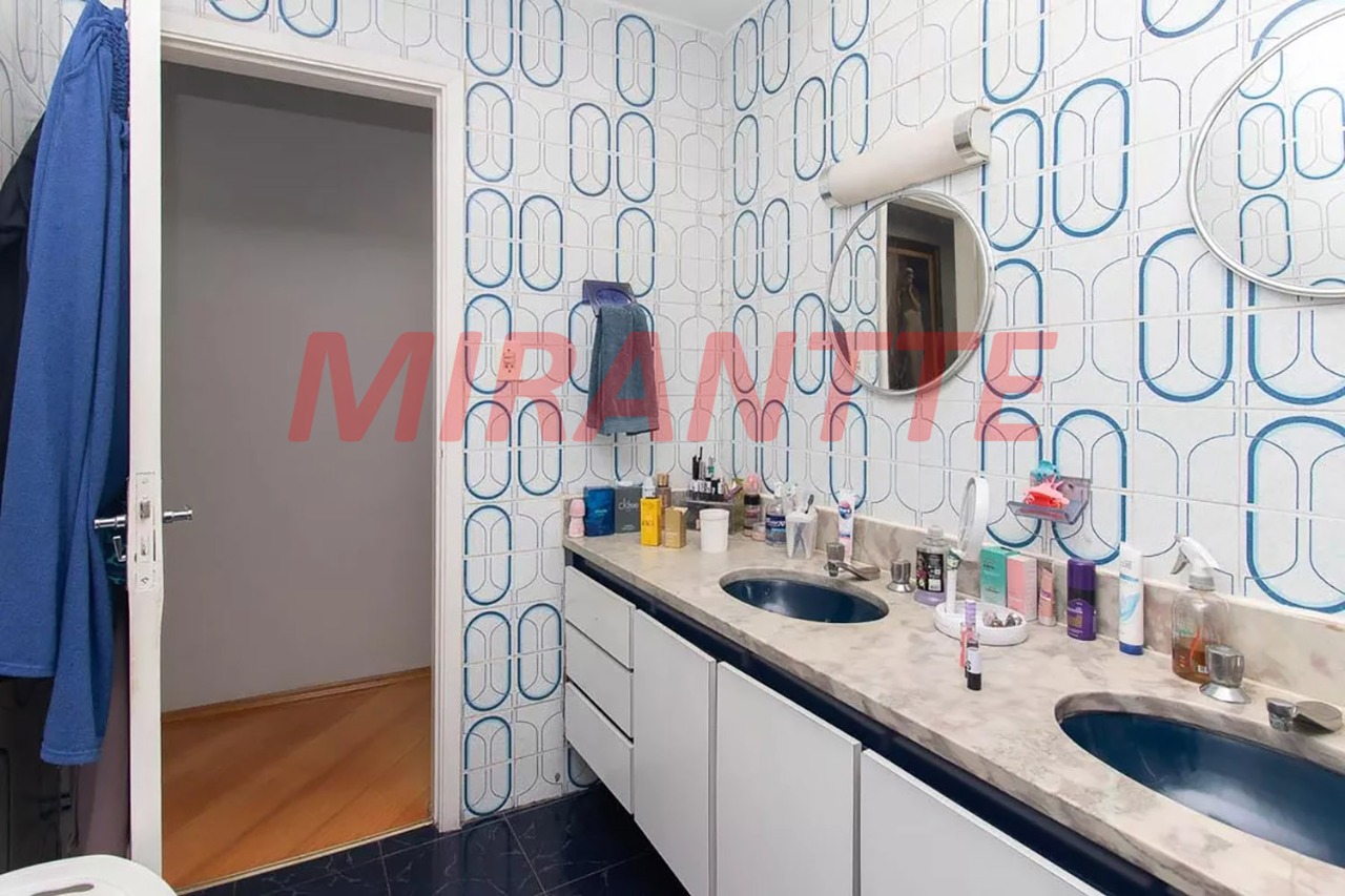 Sobrado de 213m² com 3 quartos em Vila Paiva