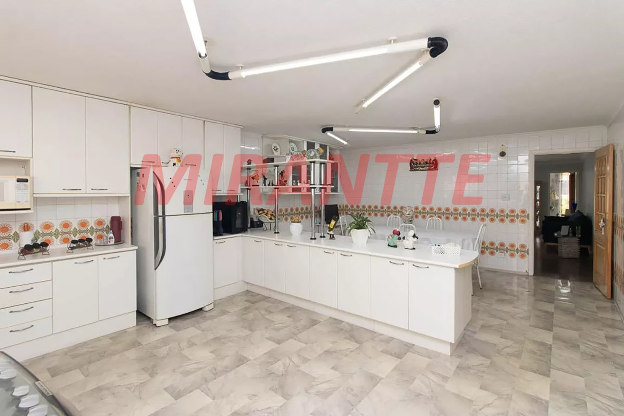 Sobrado de 213m² com 3 quartos em Vila Paiva