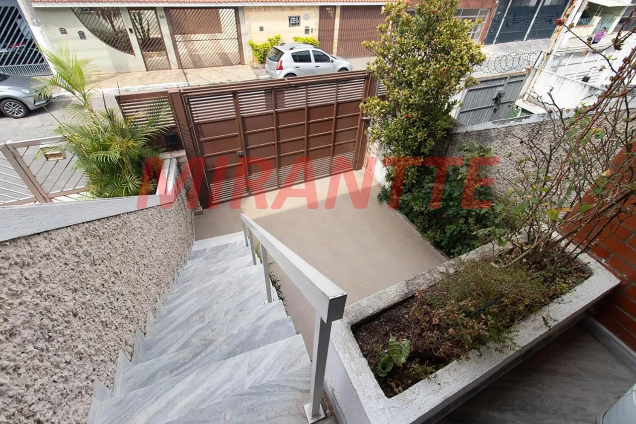 Sobrado de 213m² com 3 quartos em Vila Paiva