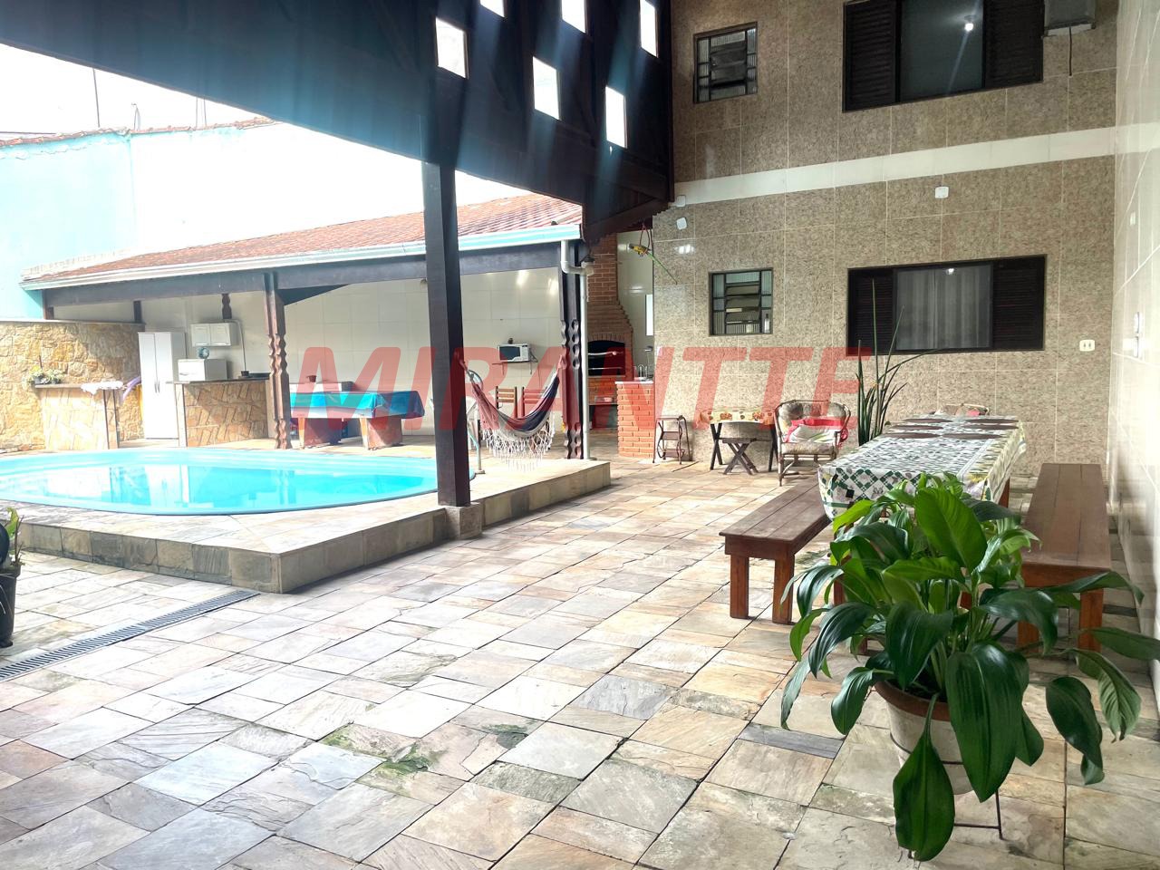 Casa terrea de 200m² com 3 quartos em Caiçara