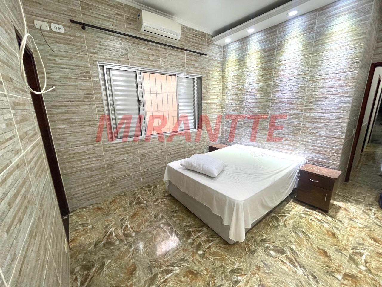 Casa terrea de 200m² com 3 quartos em Caiçara