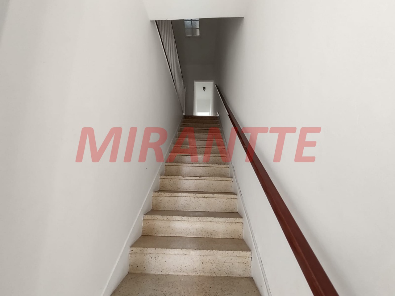Comercial de 170m² em Santana