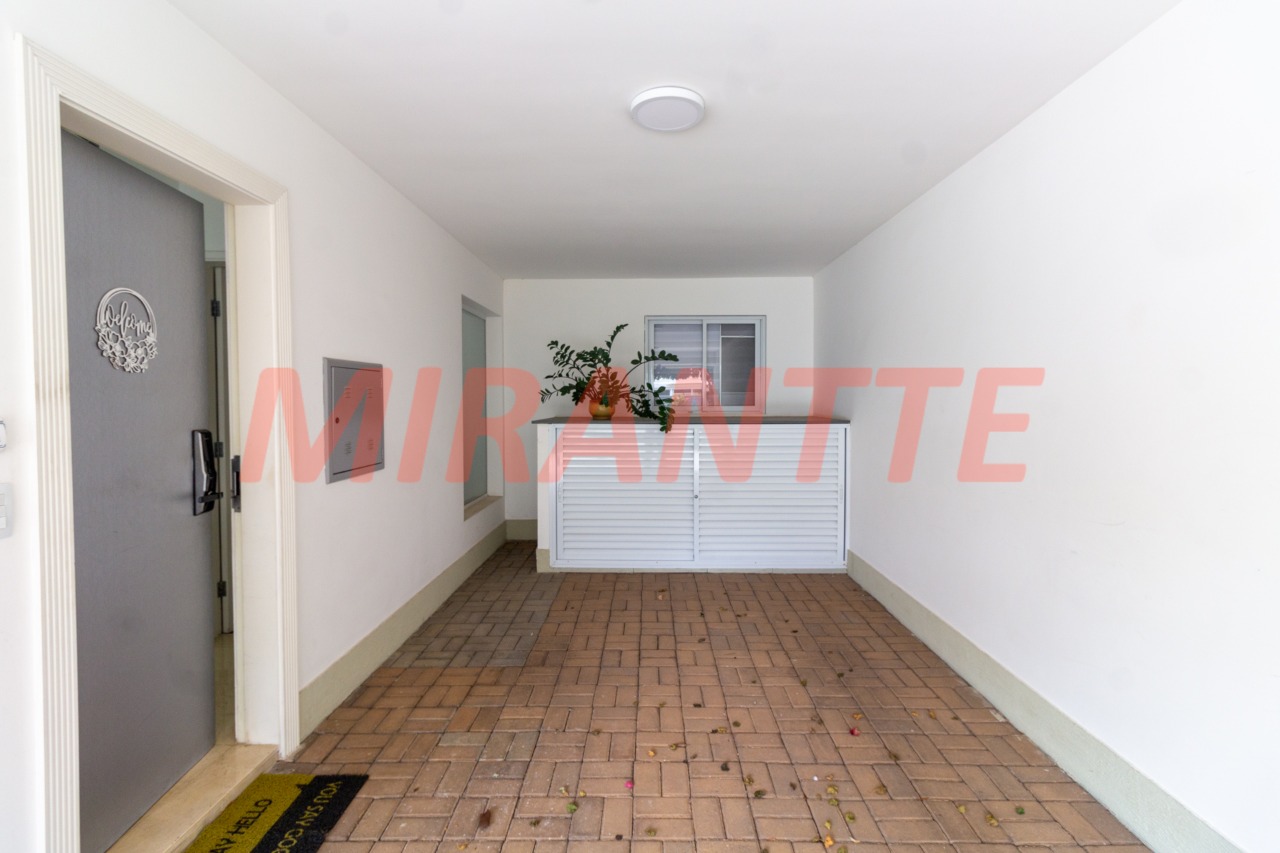 Cond. fechado de 242m² com 3 quartos em Tremembe