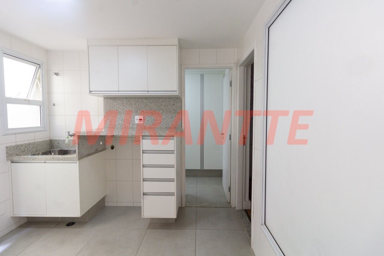 Cond. fechado de 242m² com 3 quartos em Tremembe