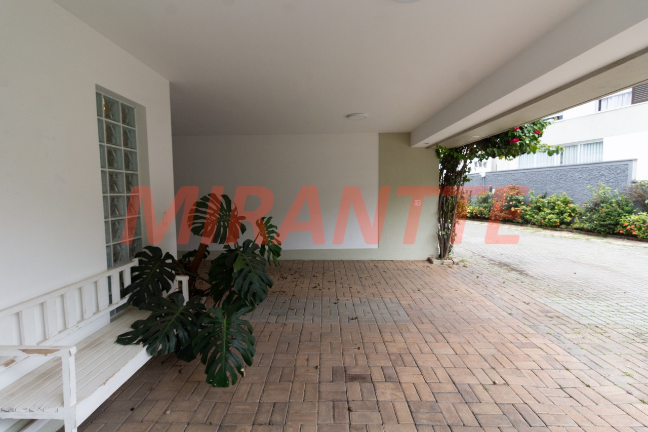 Cond. fechado de 242m² com 3 quartos em Tremembe