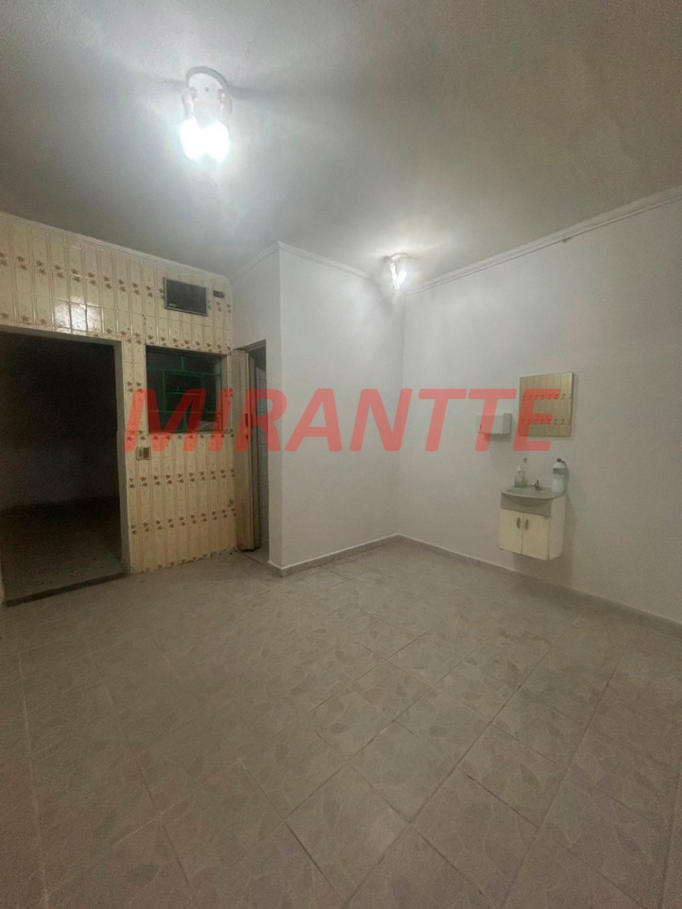 Casa terrea de 80m² com 2 quartos em Água Fria