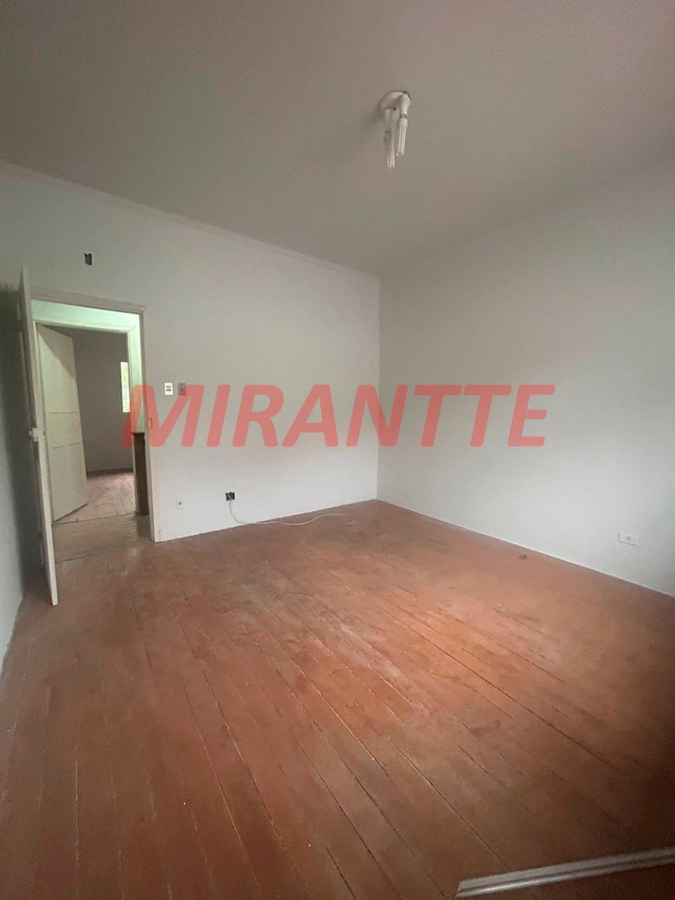 Casa terrea de 80m² com 2 quartos em Água Fria